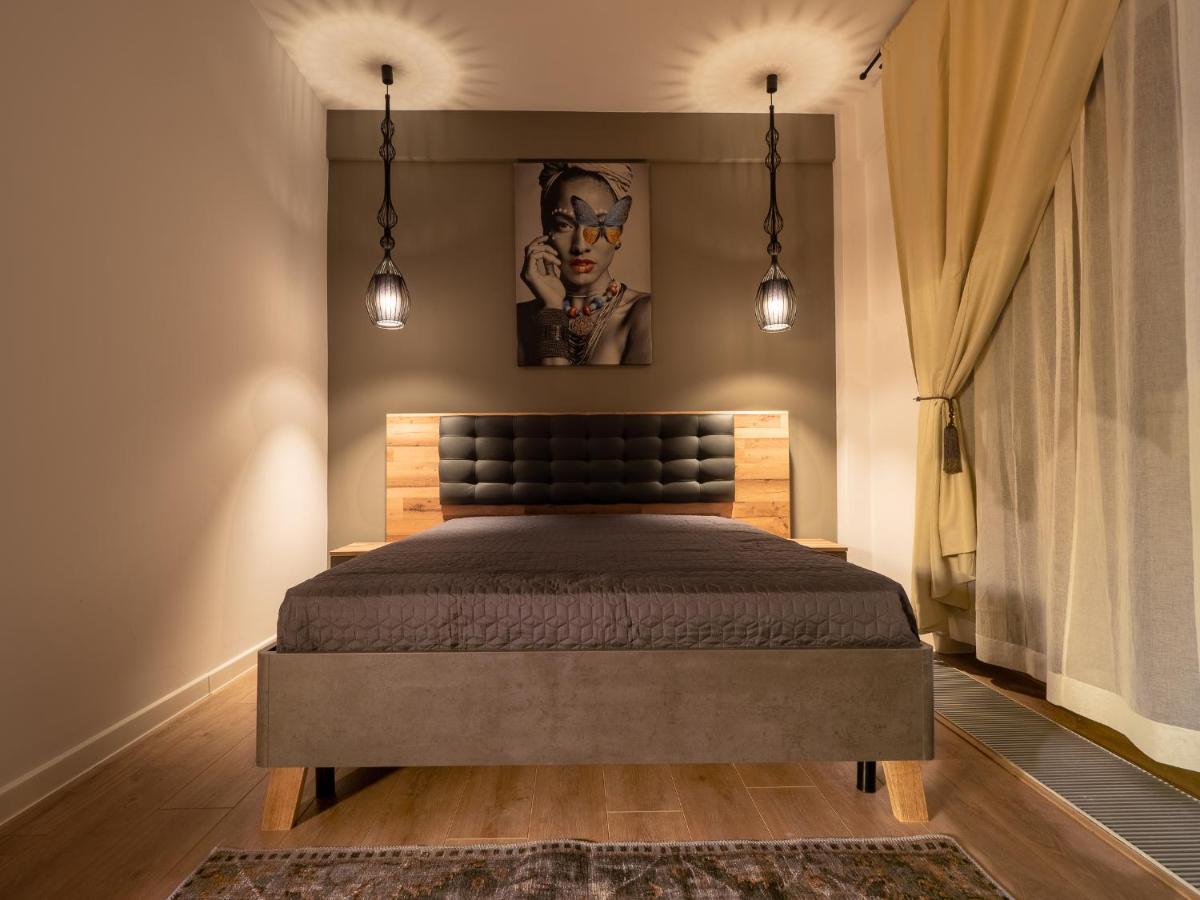 Signature Aparthotel - Boutique Galaţi Exteriör bild
