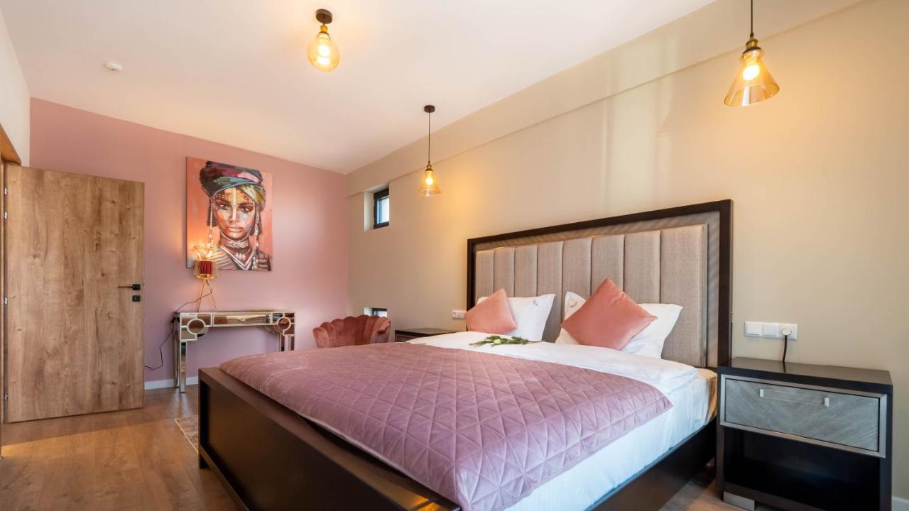Signature Aparthotel - Boutique Galaţi Exteriör bild