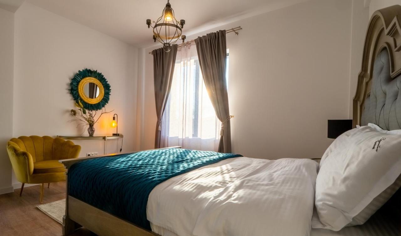 Signature Aparthotel - Boutique Galaţi Exteriör bild