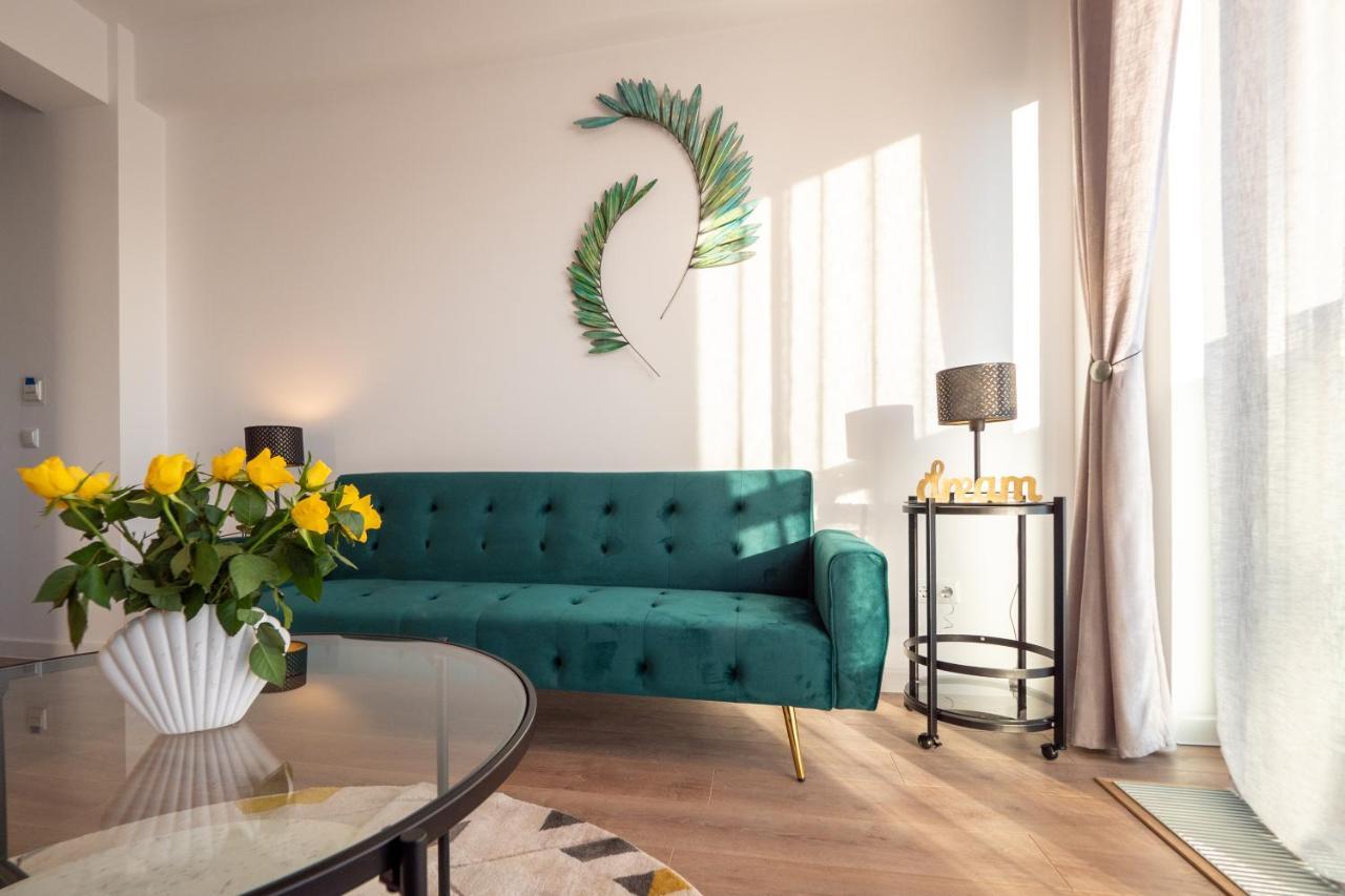 Signature Aparthotel - Boutique Galaţi Exteriör bild